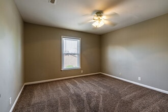 Rivermont Apartments in Murfreesboro, TN - Building Photo - Building Photo