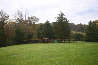 615 Concord Rd in Verona, KY - Foto de edificio - Building Photo