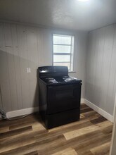 111 W Locust Ave in Enid, OK - Building Photo - Building Photo