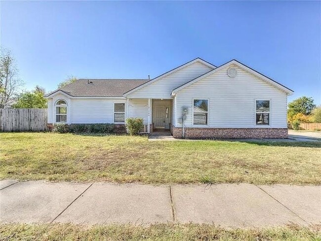 1044 Shadowlake Rd in Norman, OK - Building Photo - Building Photo