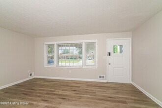 5809 Benny Rd in Louisville, KY - Building Photo - Building Photo
