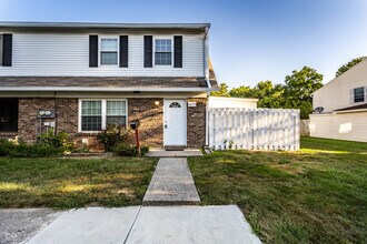 4839 Oakwood Trail in Indianapolis, IN - Building Photo - Building Photo