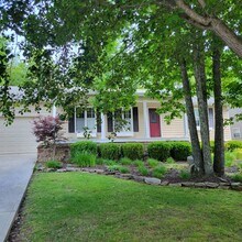 110 Hilton Ln in Crossville, TN - Building Photo - Building Photo