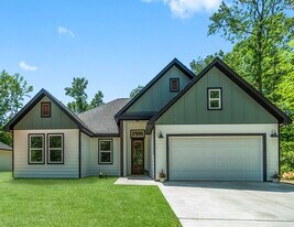 244 Fawn Dr in Livingston, TX - Building Photo