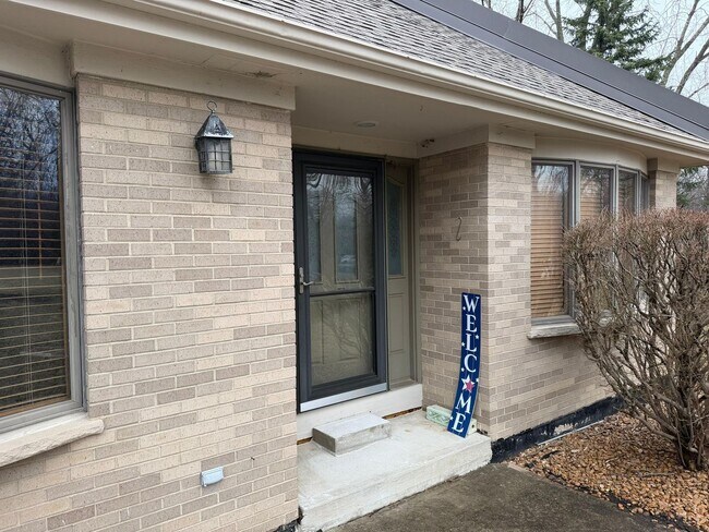 229 Shea Dr in Flossmoor, IL - Building Photo - Building Photo