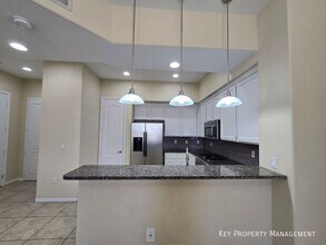 20 E Serene Ave-Unit -#104 in Las Vegas, NV - Foto de edificio - Building Photo