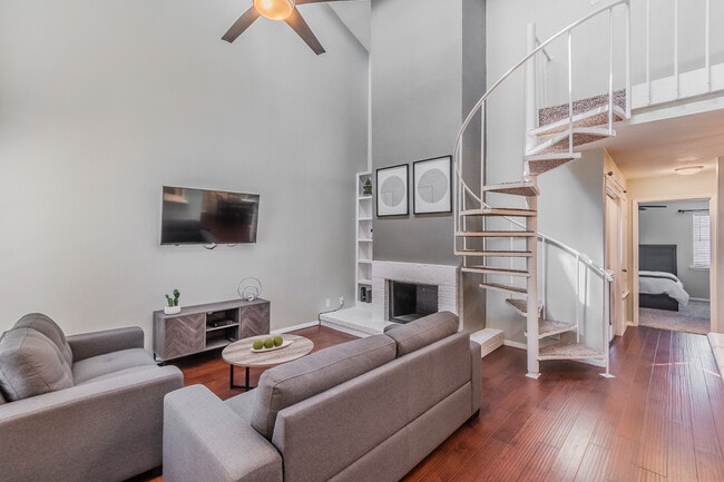 9145 Emberglow Ln in Dallas, TX - Building Photo - Building Photo