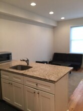 530 N 36th St in Philadelphia, PA - Foto de edificio - Building Photo