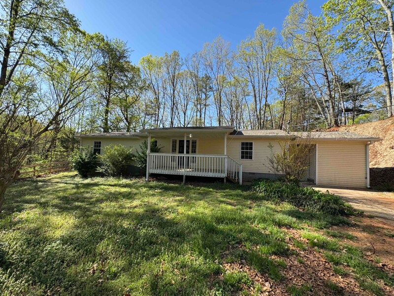 1854 Burnt Stand Rd in Dawsonville, GA - Building Photo