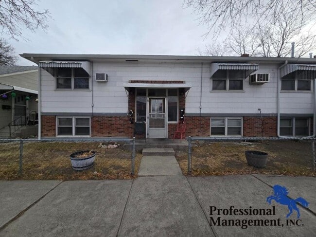 property at 707 1st St W