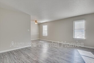 171 Chalet North CT in North Augusta, SC - Building Photo - Building Photo