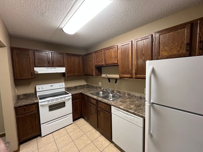 property at 10531 Cedar Lk Rd S