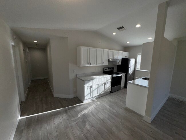 property at 553 E Ridge Cir N