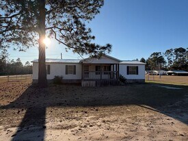 148 Williams Rd in Hinesville, GA - Building Photo