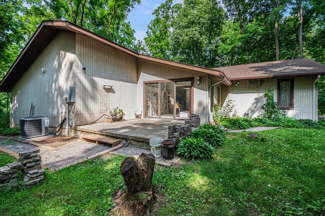 property at 423 Tamarack Dr