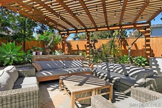 345 Neptune Ave in Encinitas, CA - Building Photo - Building Photo
