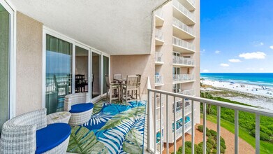7205 Thomas Dr in Panama City Beach, FL - Building Photo - Building Photo