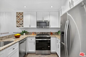 1125 Pico Blvd in Santa Monica, CA - Building Photo - Building Photo