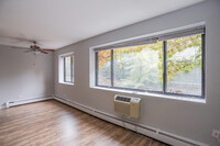 458 W Briar Pl, Unit #203 in Chicago, IL - Building Photo - Building Photo