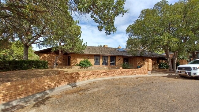 property at 108 Timberlake Ct