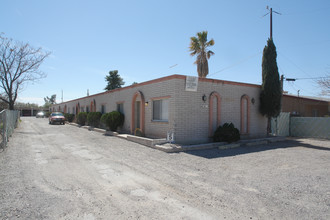 3612-3614 E Monte Vista Dr in Tucson, AZ - Building Photo - Building Photo