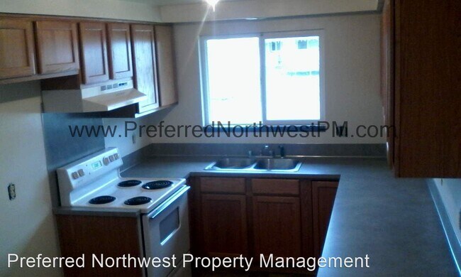 5227 G St in Springfield, OR - Building Photo - Building Photo