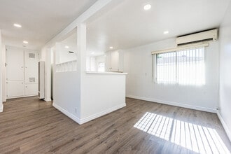 521 N Marguerita Ave in Alhambra, CA - Building Photo - Interior Photo