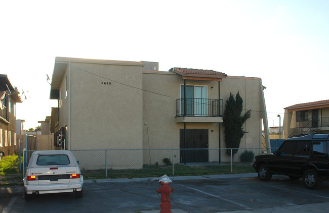 3630 Ala Dr in Las Vegas, NV - Building Photo - Building Photo