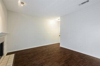 8600 Coppertowne Ln in Dallas, TX - Building Photo - Building Photo