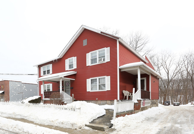 364 Main St in Torrington, CT - Building Photo - Building Photo