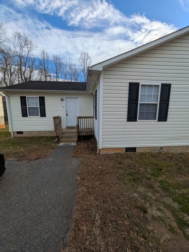 property at 117 W 20th St