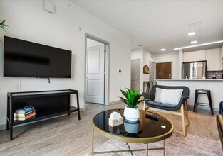 5022 American Pkwy in Madison, WI - Foto de edificio - Building Photo