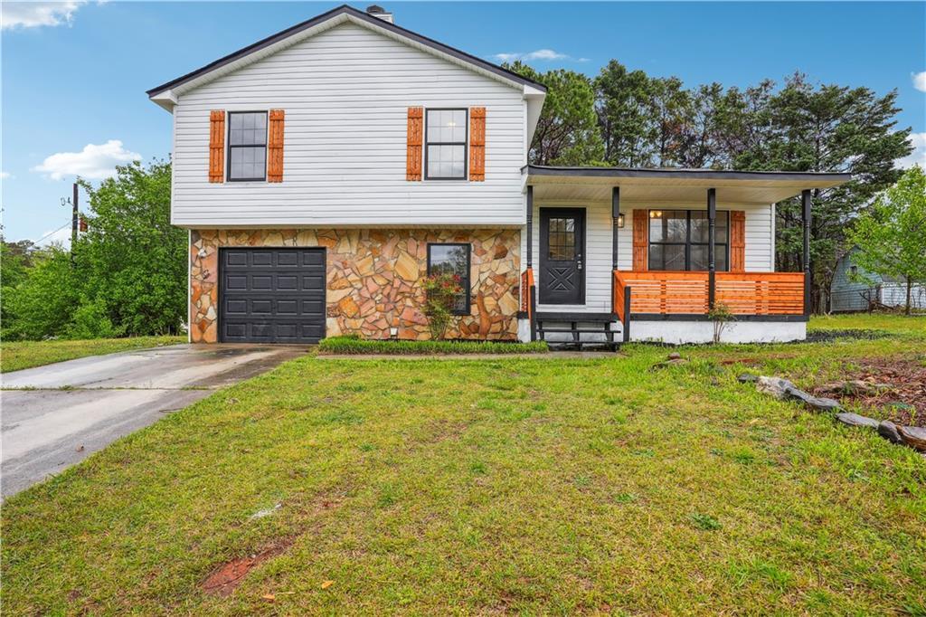 10386 Wisteria Ln in Jonesboro, GA - Building Photo