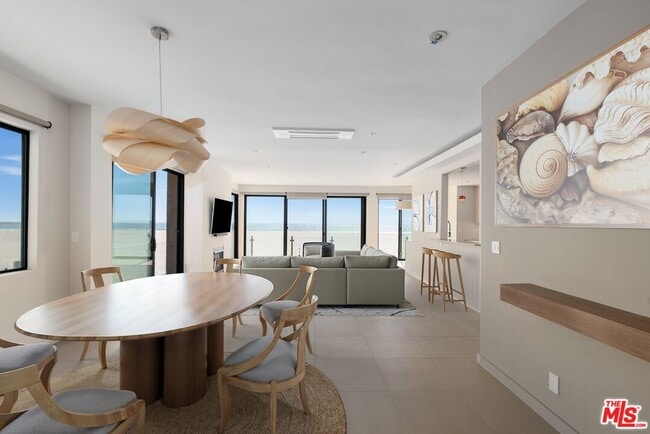 property at 1 Northstar St