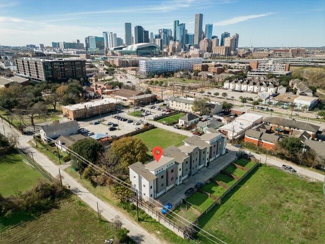 property at 318 McAlpine St