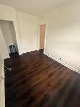 1131 Queen St N in St. Petersburg, FL - Building Photo - Building Photo