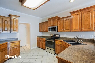 115 Gallant Ct in Clarksville, TN - Building Photo - Building Photo