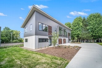 550-552 Cleveland St in Chelsea, MI - Building Photo - Building Photo