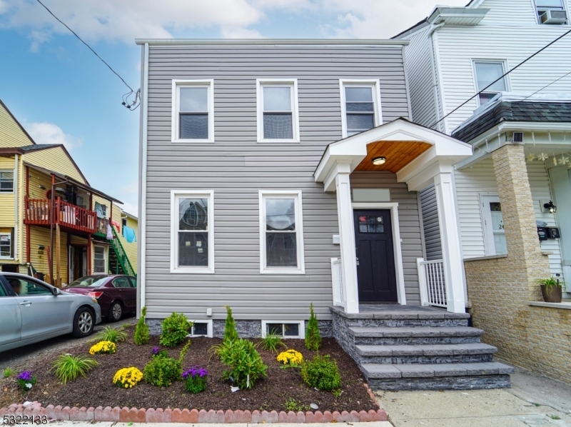 26 Sheridan Ave in Paterson, NJ - Building Photo