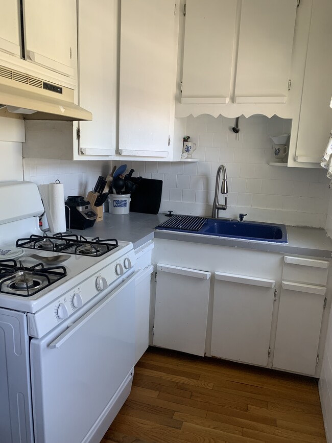 30 Gardner St, Unit 2