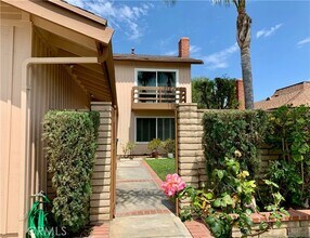 15 Butler St in Irvine, CA - Building Photo - Building Photo