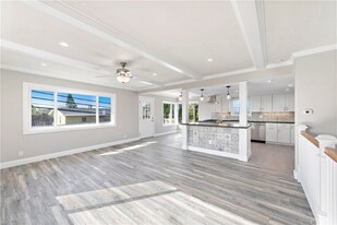 26422 Via California, Unit B in Dana Point, CA - Building Photo