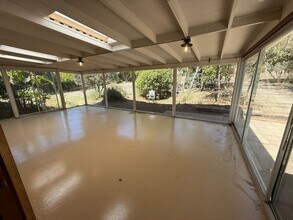 2189 Lake Marie Dr in Santa Maria, CA - Building Photo - Building Photo