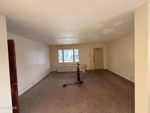 8 Bayard St in Amsterdam, NY - Building Photo - Building Photo