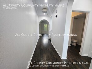 43 Los Indios in Irvine, CA - Building Photo - Building Photo