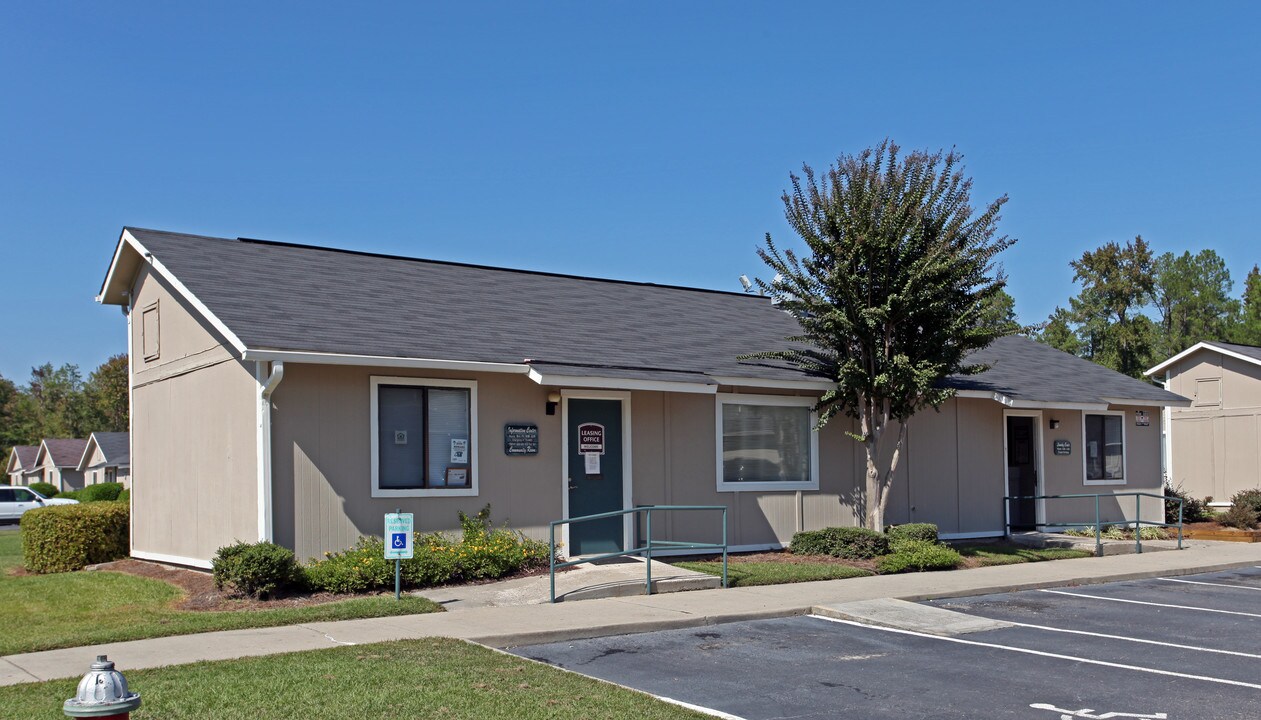 Pine Haven Villas in Columbia, SC - Foto de edificio