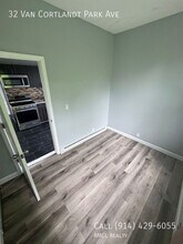 32 Van Cortlandt Park Ave in Yonkers, NY - Foto de edificio - Building Photo