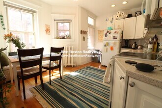 91 Trowbridge St in Cambridge, MA - Building Photo - Building Photo