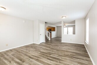 10743 Timothy Ln in Indianapolis, IN - Building Photo - Building Photo