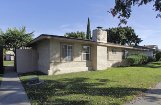 3423 W Canoga Pl in Anaheim, CA - Building Photo